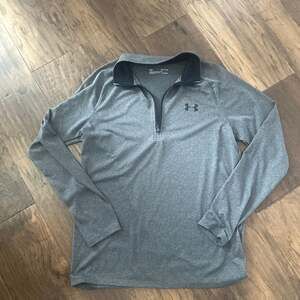 Under Armour Men's Tech 2.0 1/2 Zip Long Sleeve Pullover Carbon Heather